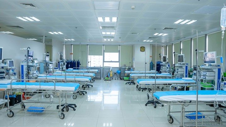 BÁC SĨ HOÀNG LONG CHUYÊN GIA HÀNG ĐẦU VỀ NGOẠI TIẾT NIỆU TẠI HÀ NỘI